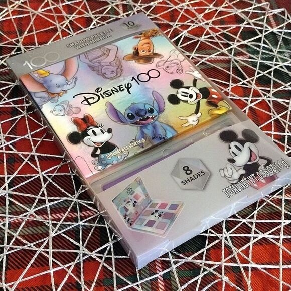 Disney 100 Eye Shadow Palette with Mirror and Brush NWT - Picture 12 of 12